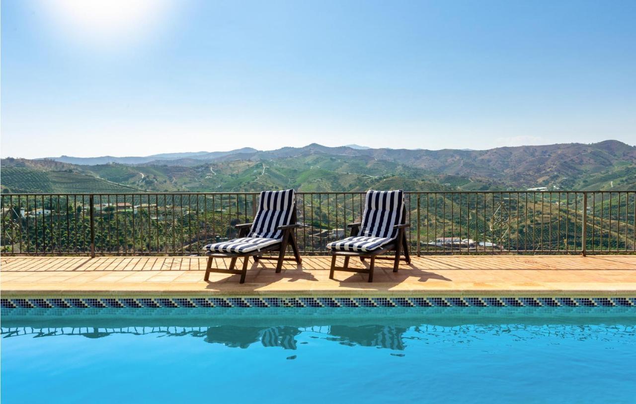 Pet Friendly Home In Iznate With Kitchen Málaga Eksteriør billede